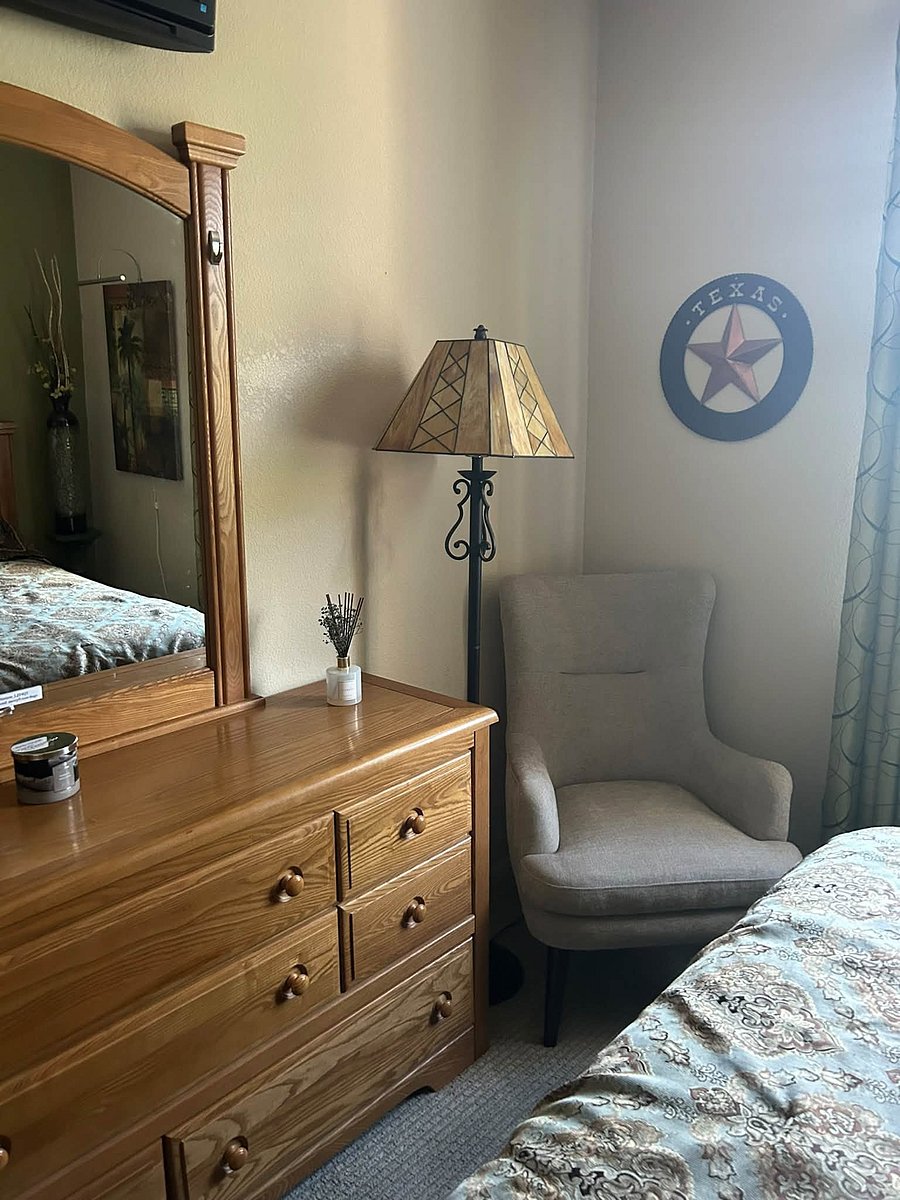 Furnished Finder property 725676_1 photo 23
