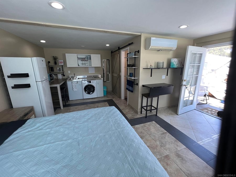 Furnished Finder property 725709_1 photo 10