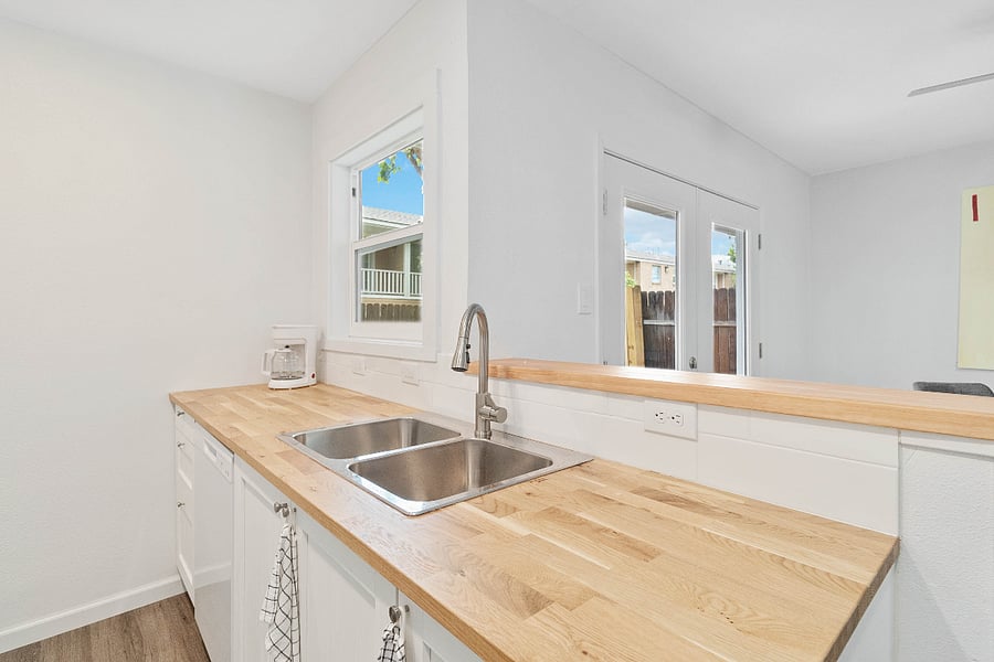 Furnished Finder property 725832_2 photo 8