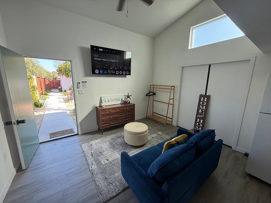 Poolside Loft-Suite (1A)- Living Room