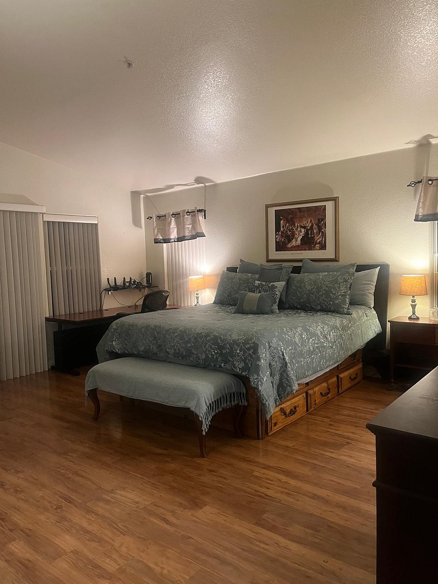Furnished Finder property 725871_1 photo 3
