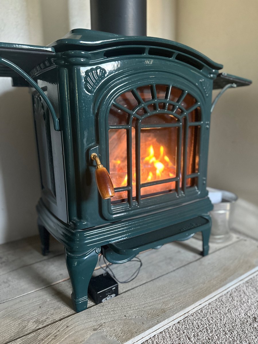 Main Fireplace Heat source