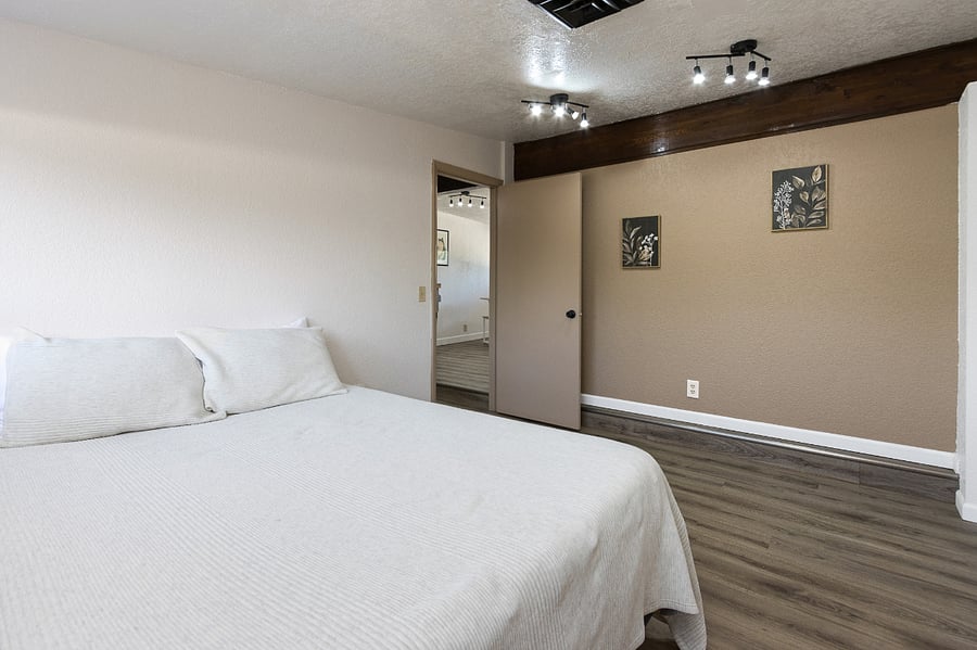 Furnished Finder property 725894_1 photo 7
