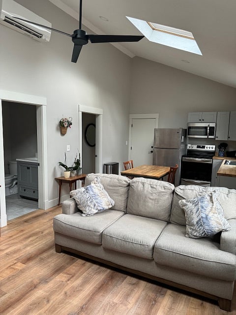 Furnished Finder property 725919_1 photo 1