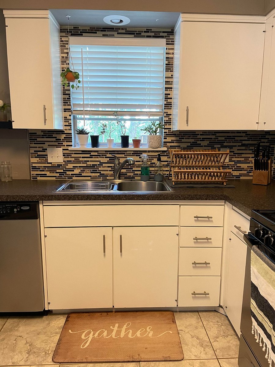 KITCHEN SINK/DISHWASHER