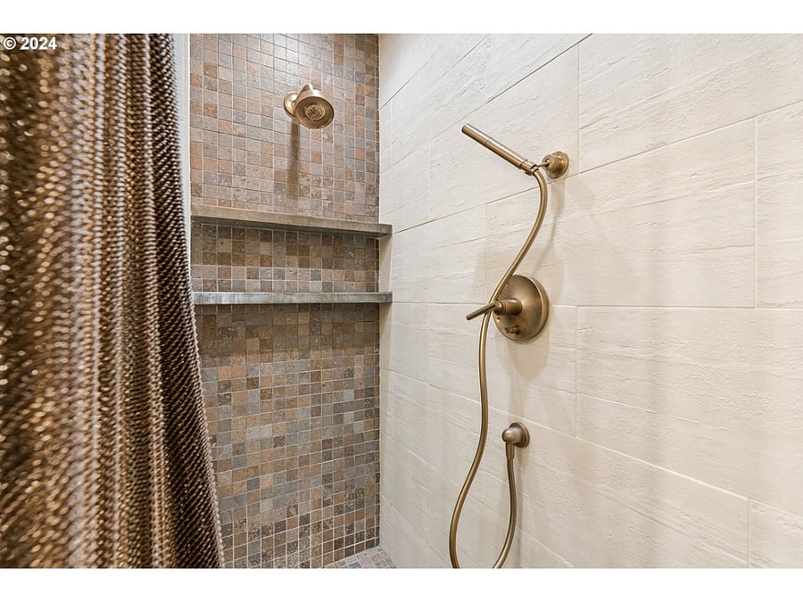 Furnished Finder property 726006_1 photo 9
