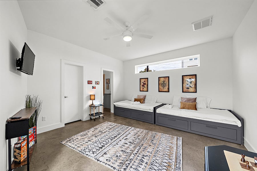 Furnished Finder property 726009_1 photo 11