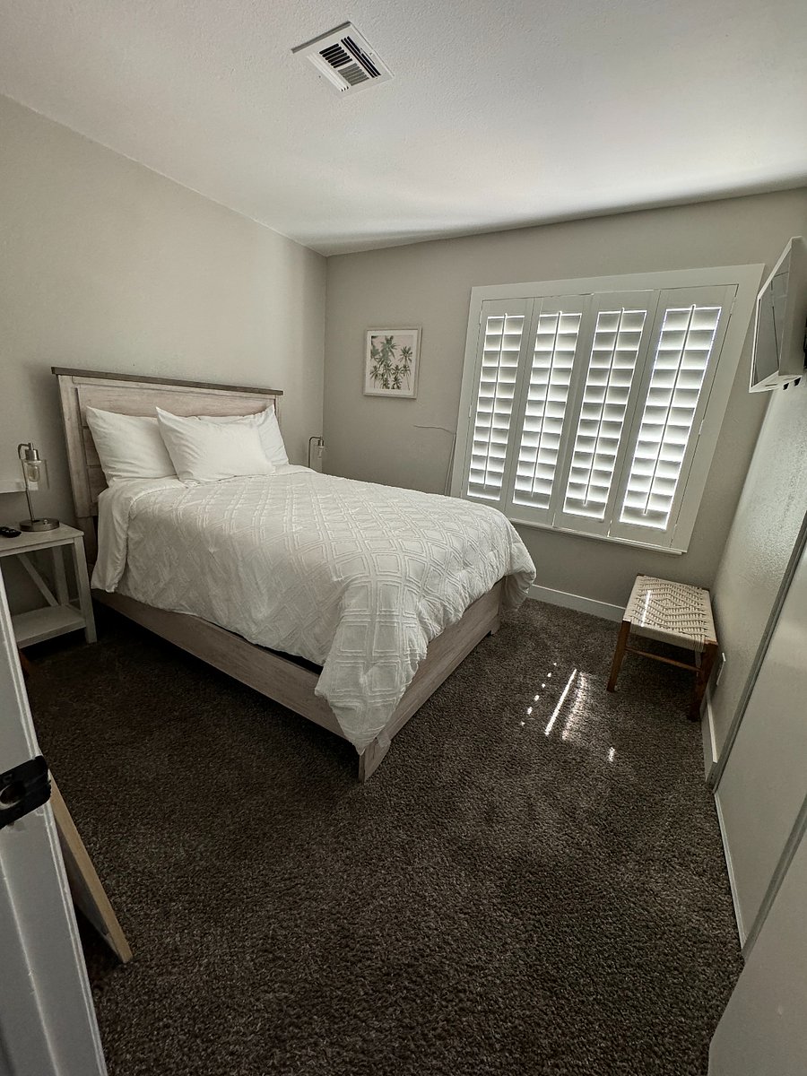 Second bedroom