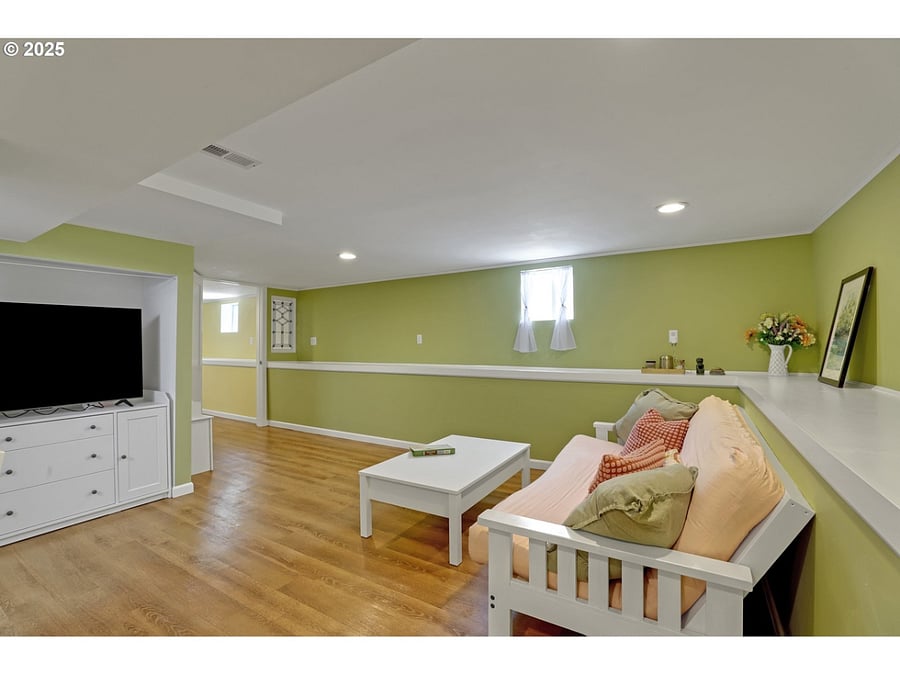 Furnished Finder property 726156_1 photo 8