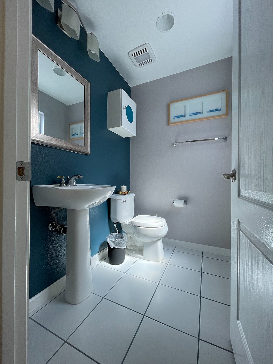 Guest Batroom