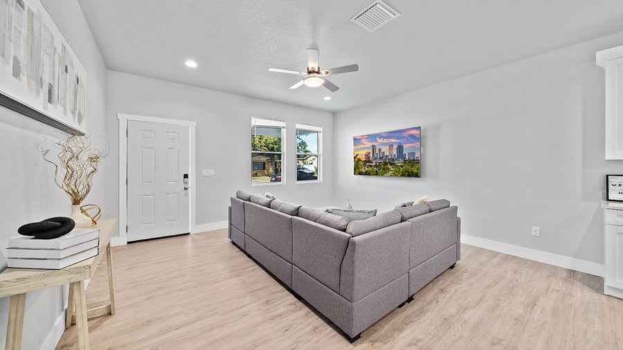 Furnished Finder property 726160_1 photo 4