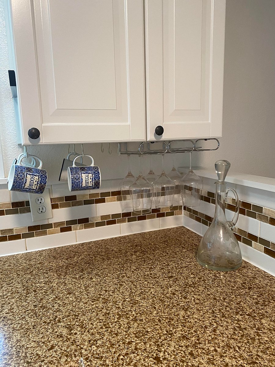 Easy clean counters