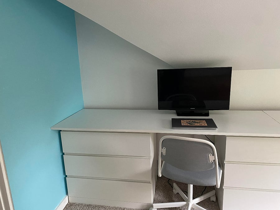 Lots of drawer space for your things.