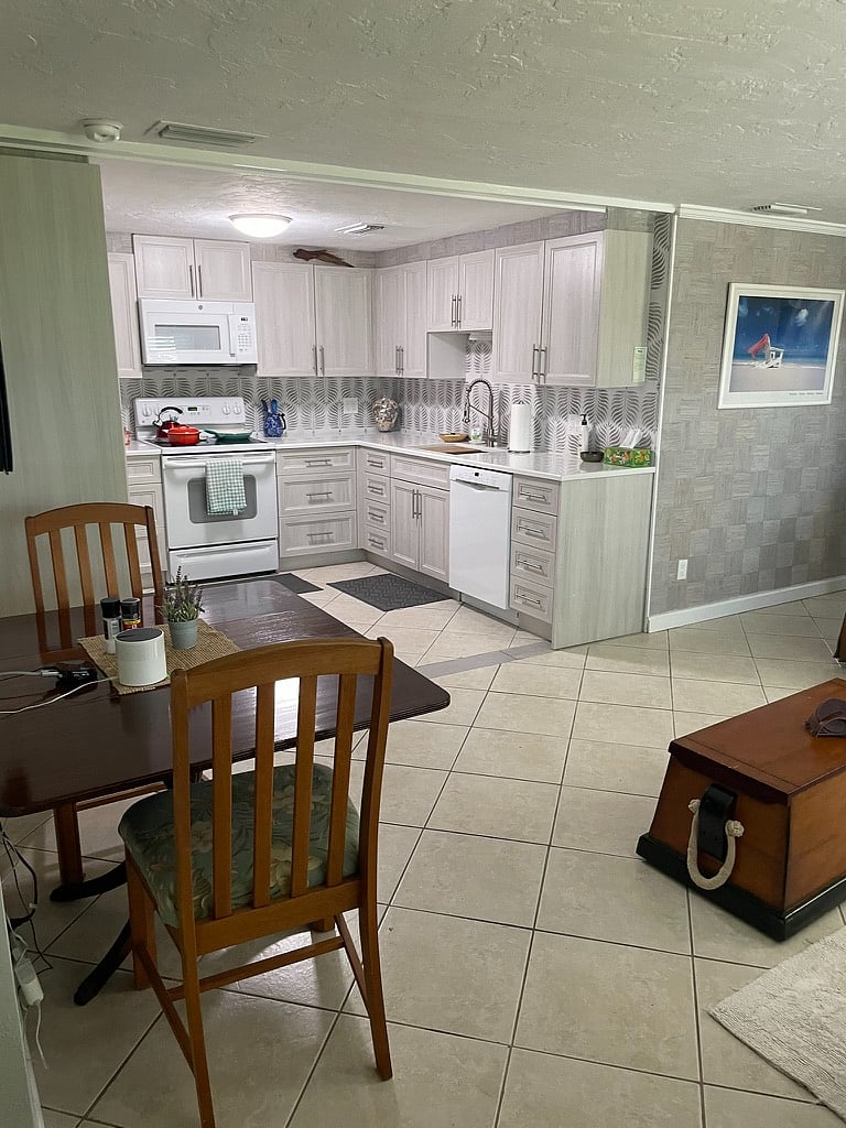 Furnished Finder property 726257_1 photo 9