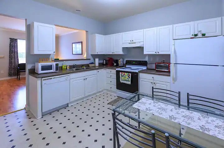 Furnished Finder property 726276_1 photo 7