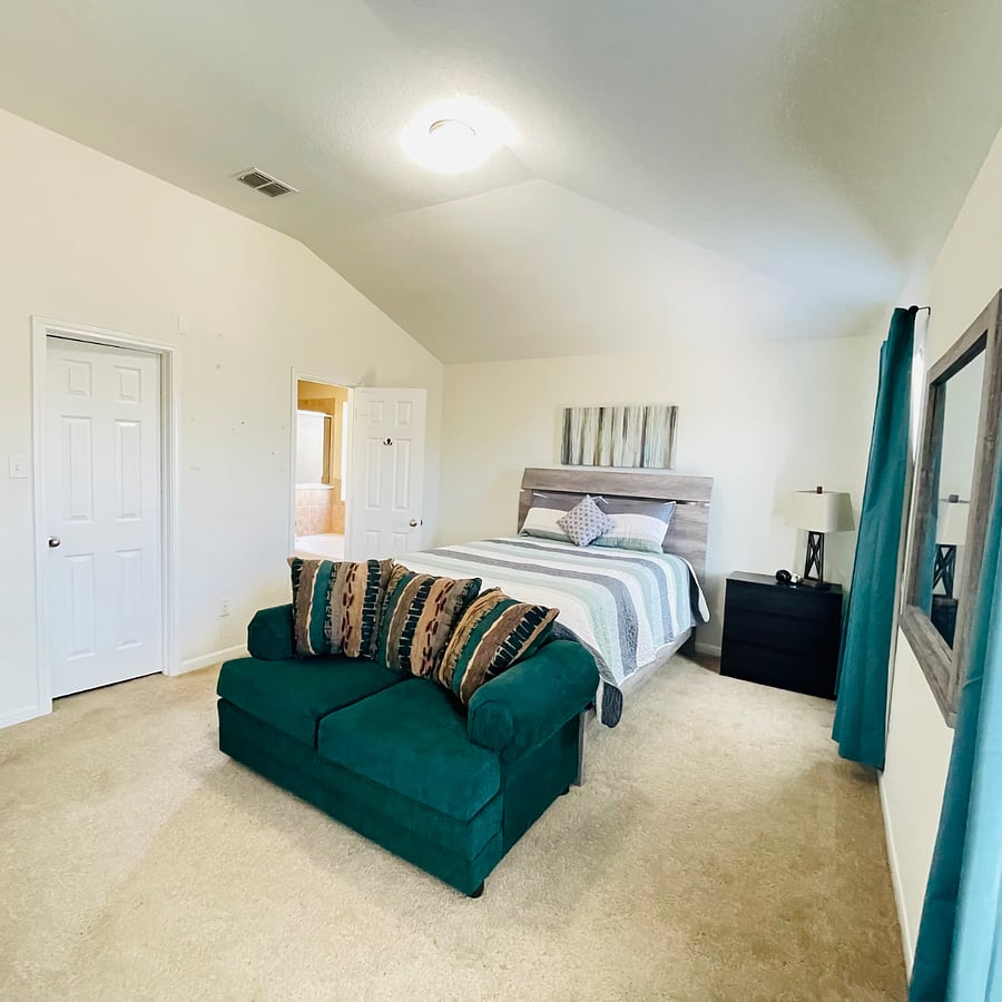 Furnished Finder property 726437_1 photo 8