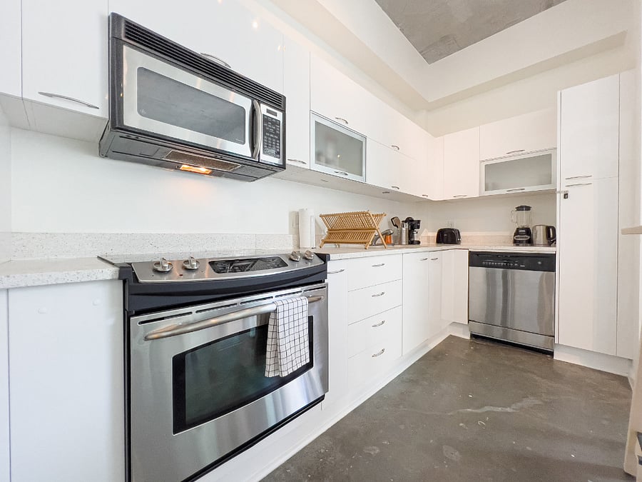 Furnished Finder property 726483_8 photo 3