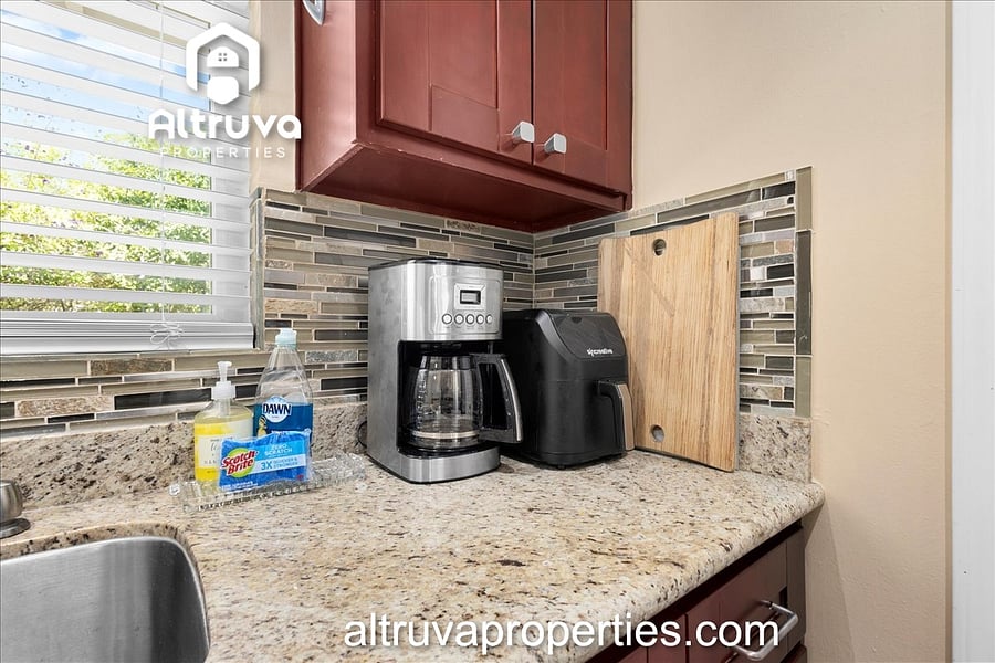 Furnished Finder property 726498_1 photo 24