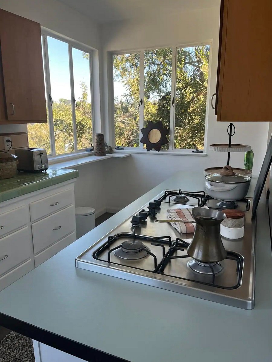 Furnished Finder property 726532_2 photo 4