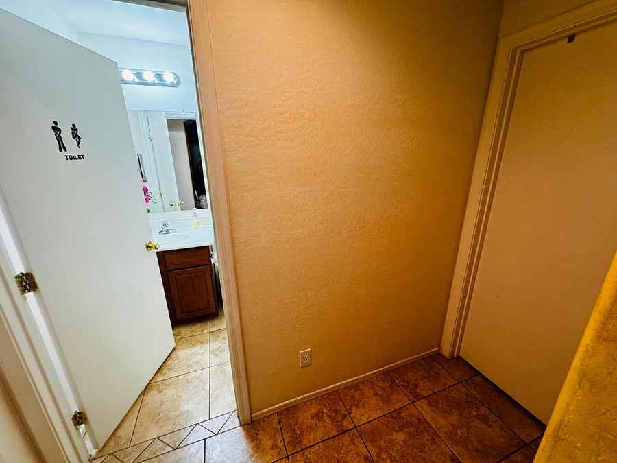 Furnished Finder property 726598_1 photo 8
