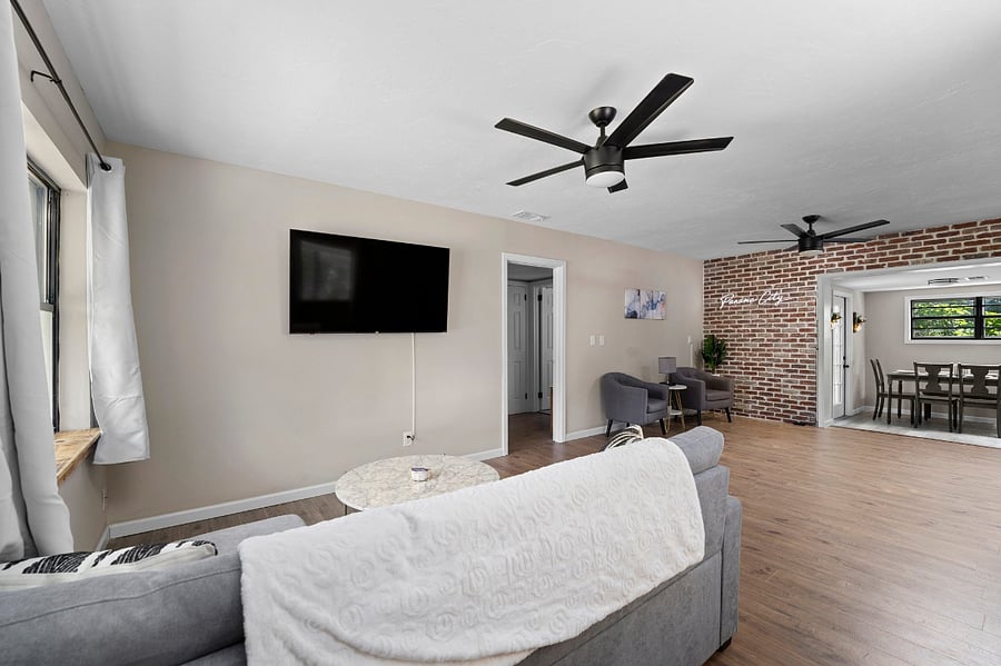 Furnished Finder property 726626_1 photo 3
