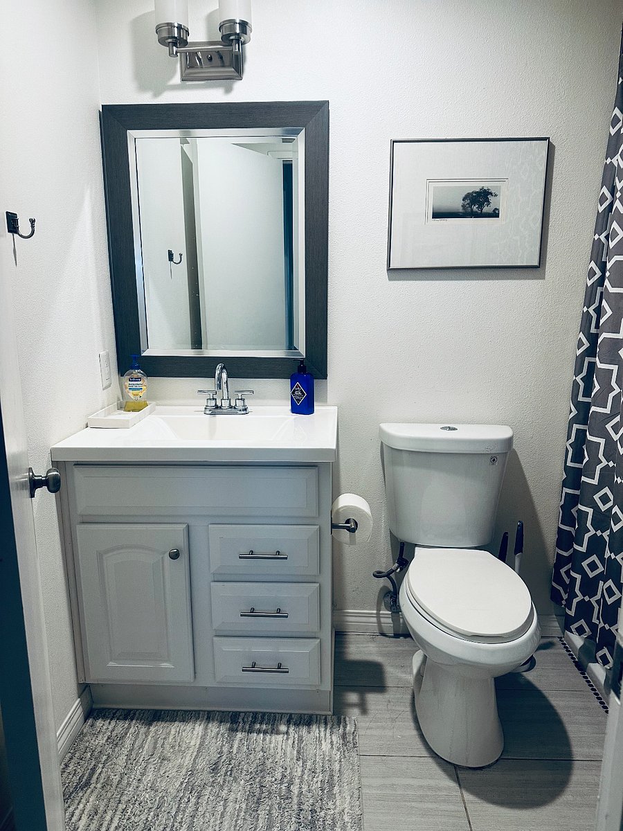 Bathroom 2