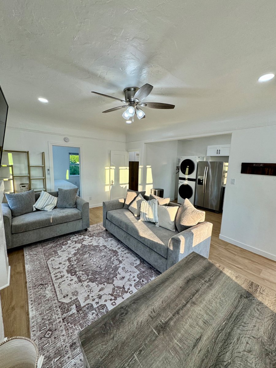 Furnished Finder property 726649_1 photo 3