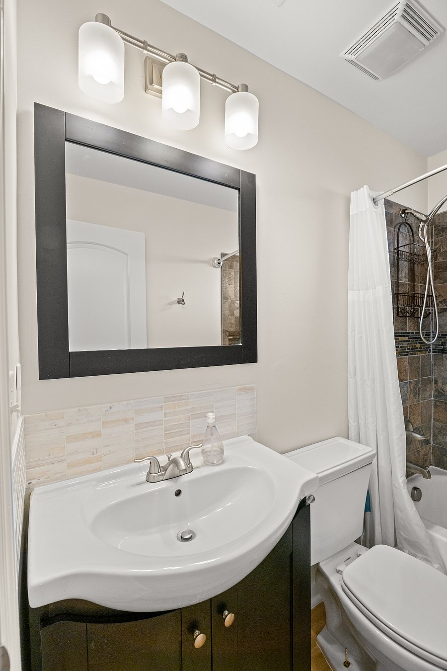 Furnished Finder property 726661_2 photo 17