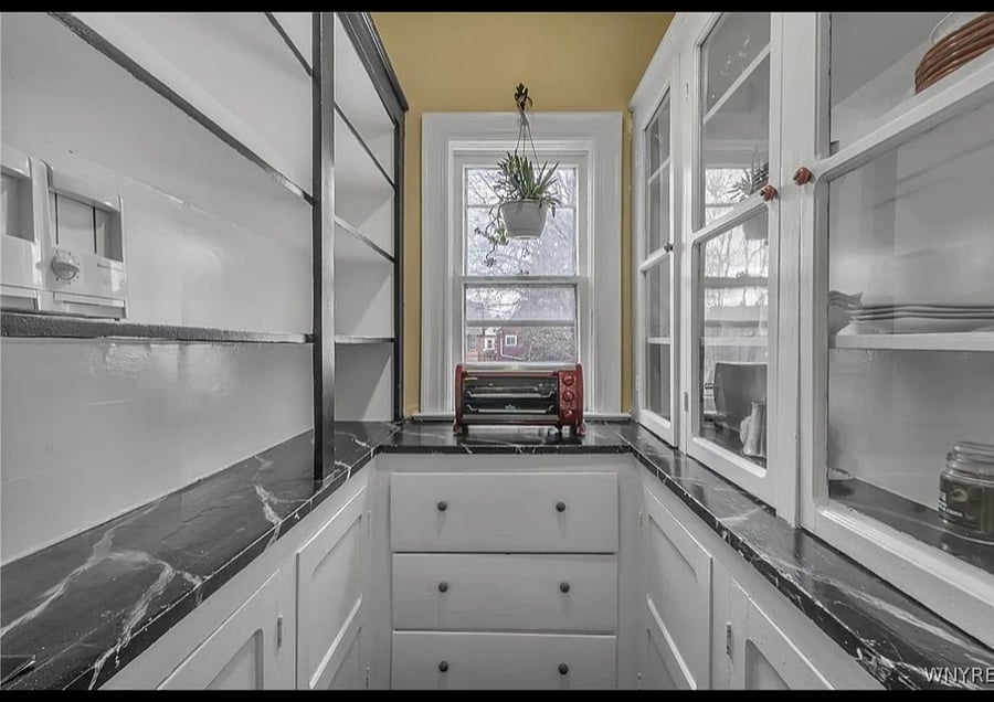 Furnished Finder property 726704_2 photo 8