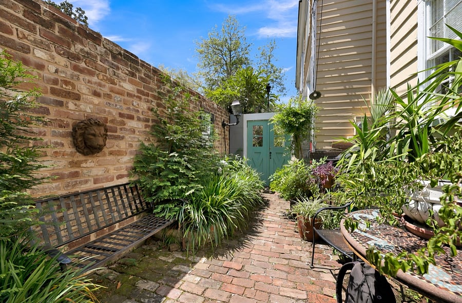 Relaxing garden Courtyard