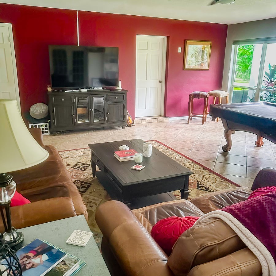 Spacious shared family room with large Smart TV, pool table and room to unwind.