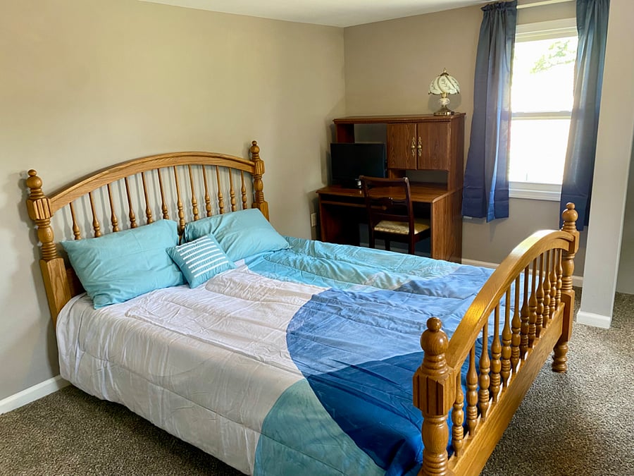 Queen size bed
