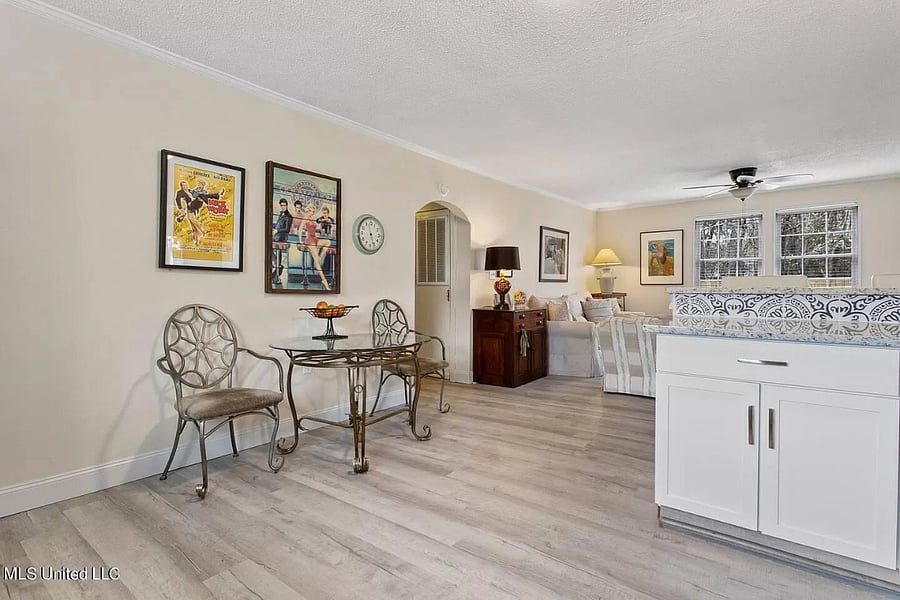 Furnished Finder property 726963_1 photo 12