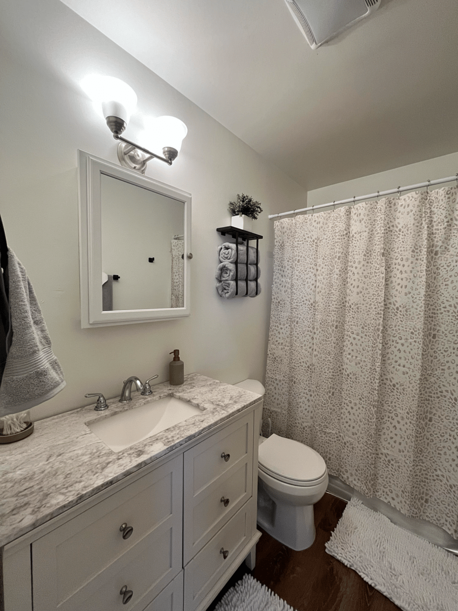 Full bathroom