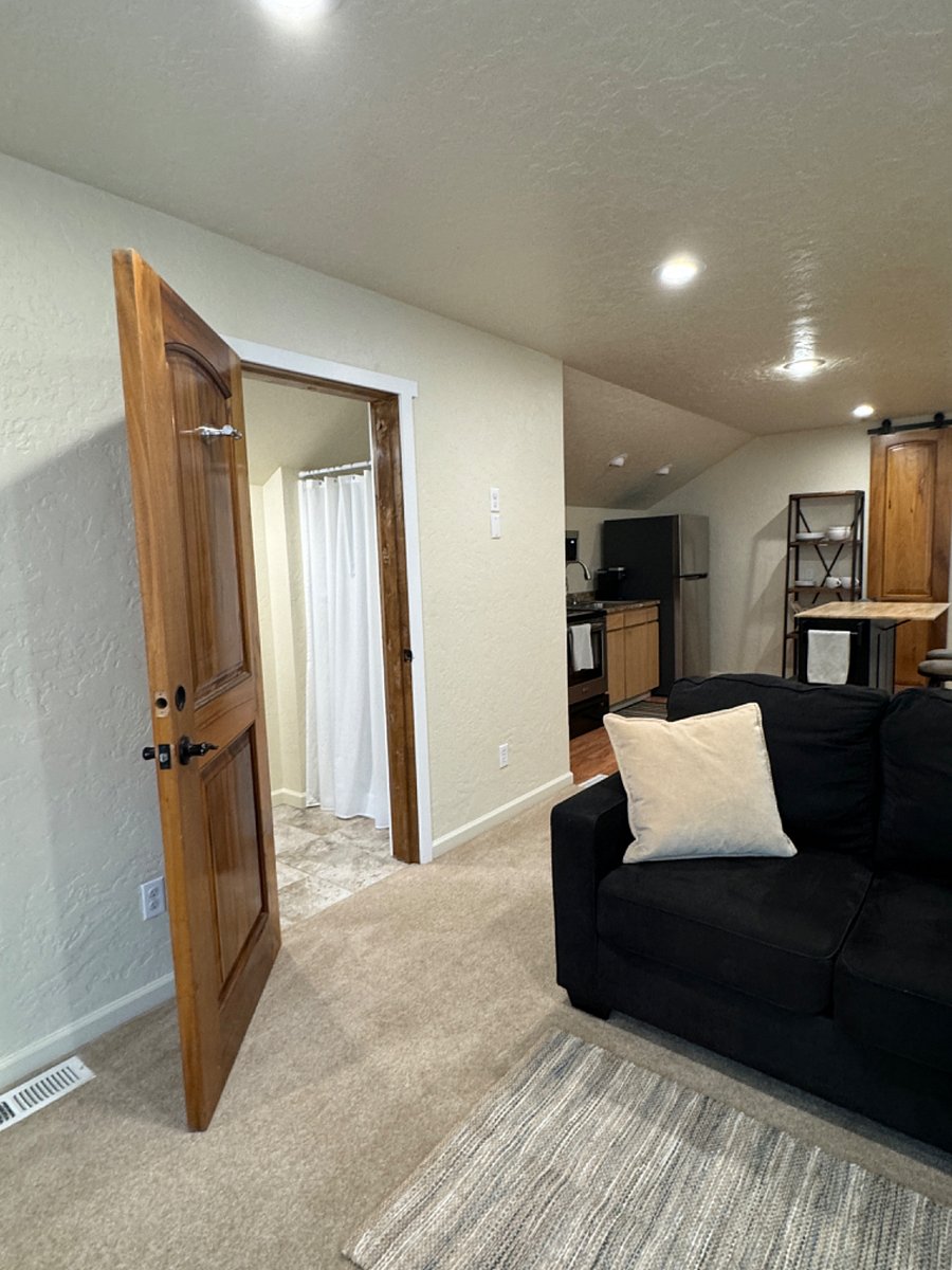 Furnished Finder property 726983_1 photo 3
