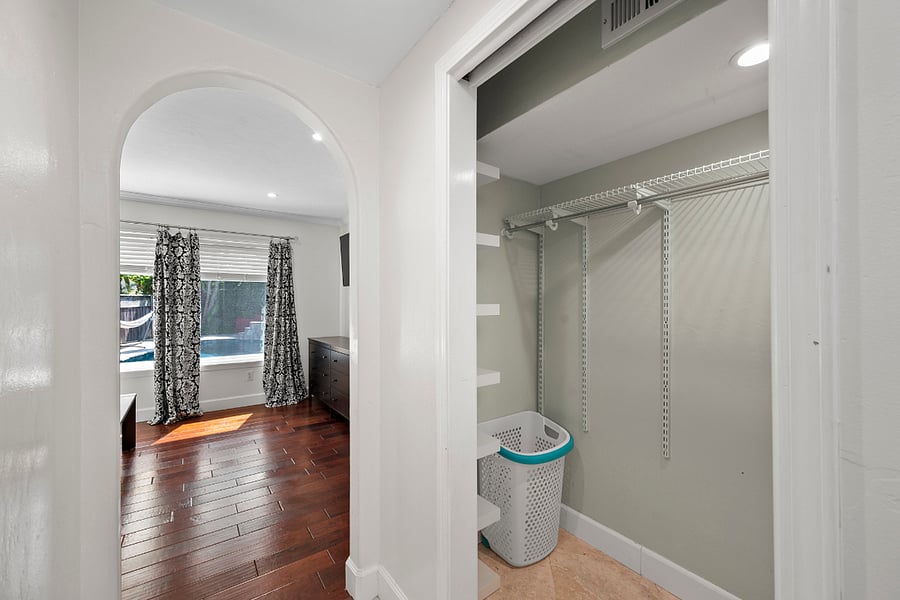 Furnished Finder property 727028_1 photo 27