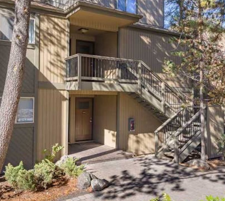 Entrance to front door