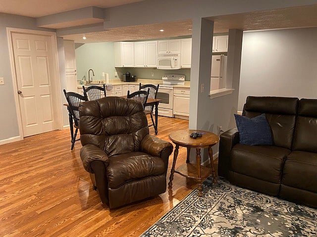 Furnished Finder property 727227_1 photo 6
