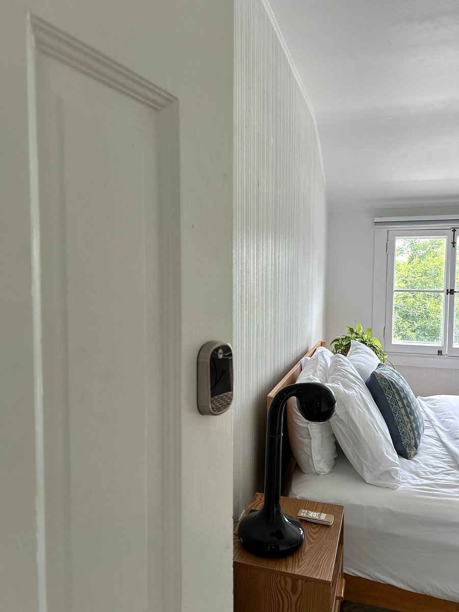Each bedroom door is equipped with wifi-enabled locks for ultimate safety and privacy. 