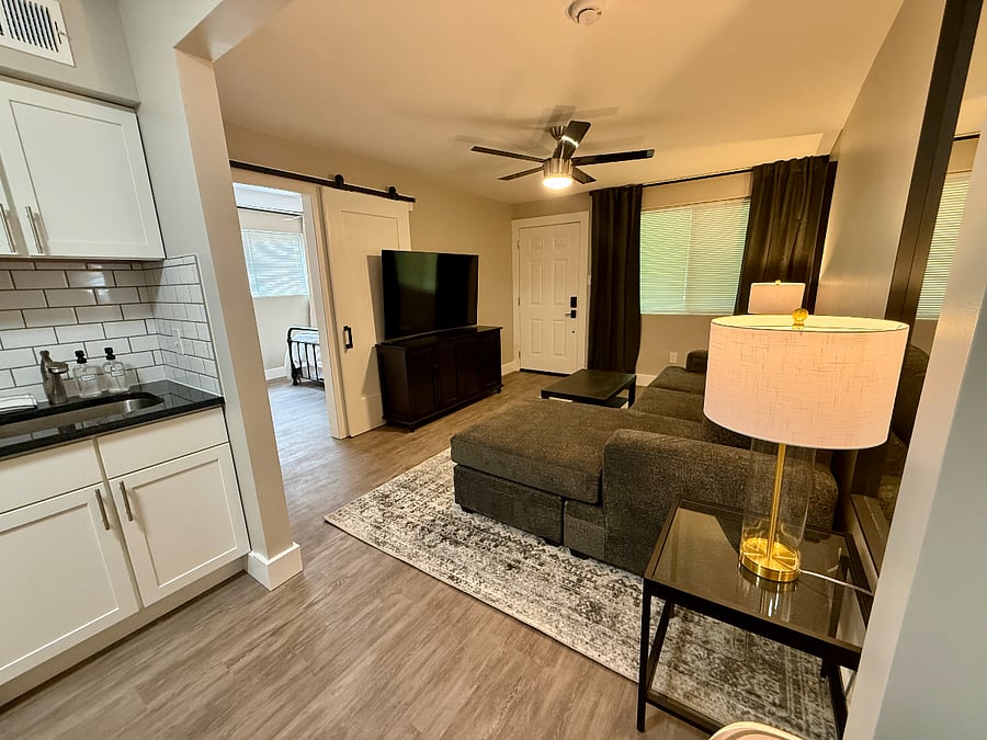 Furnished Finder property 727338_3 photo 4