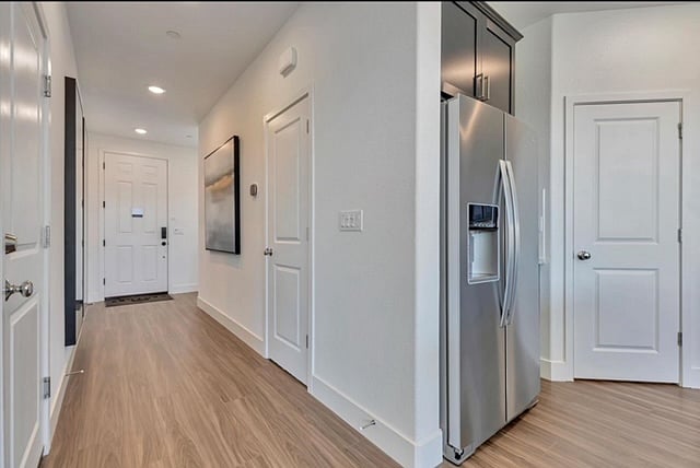 Furnished Finder property 727431_1 photo 6