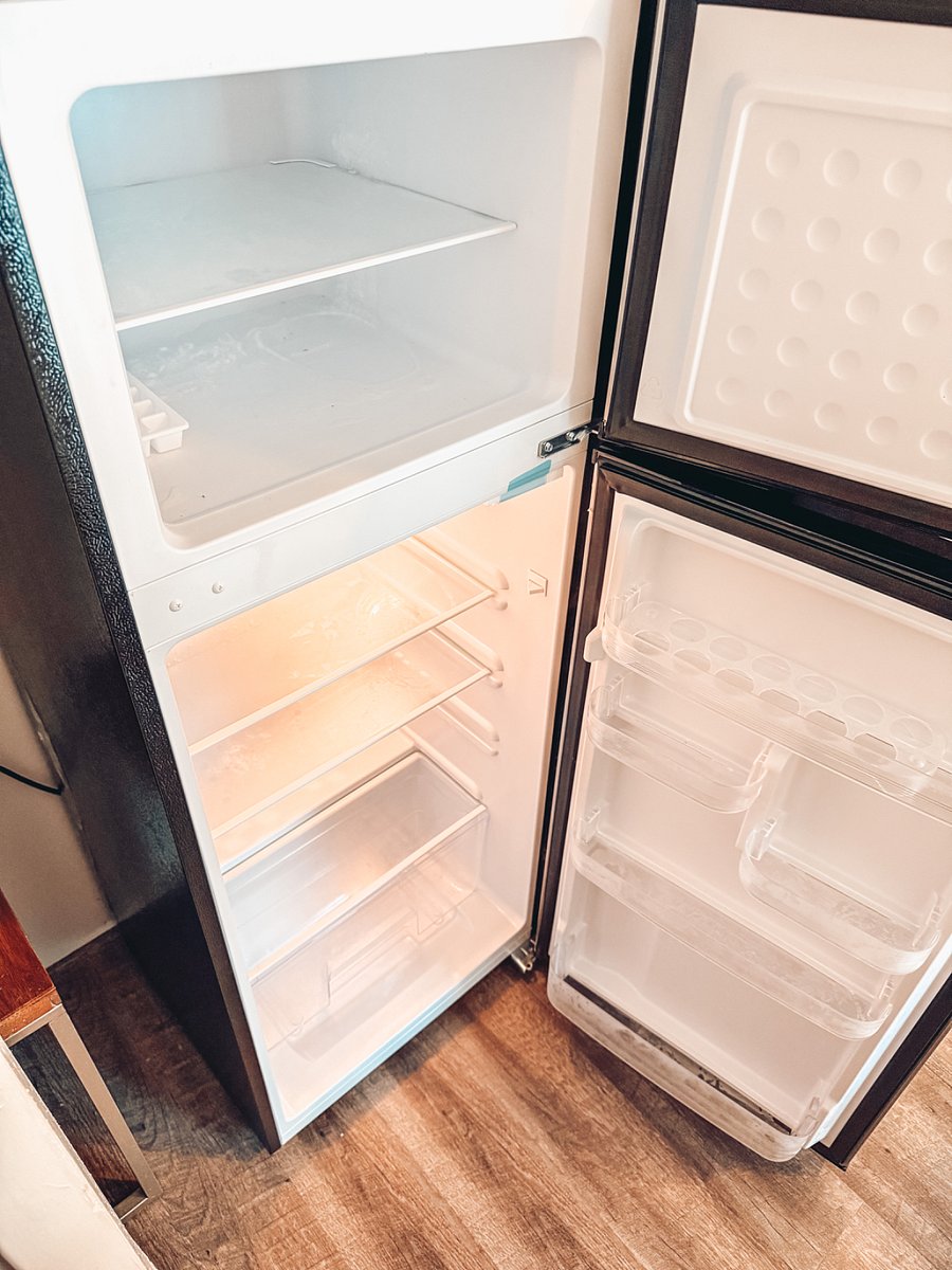 full small fridge with freezer