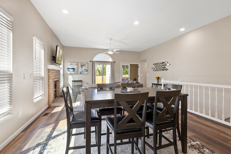 Great dining or meeting space