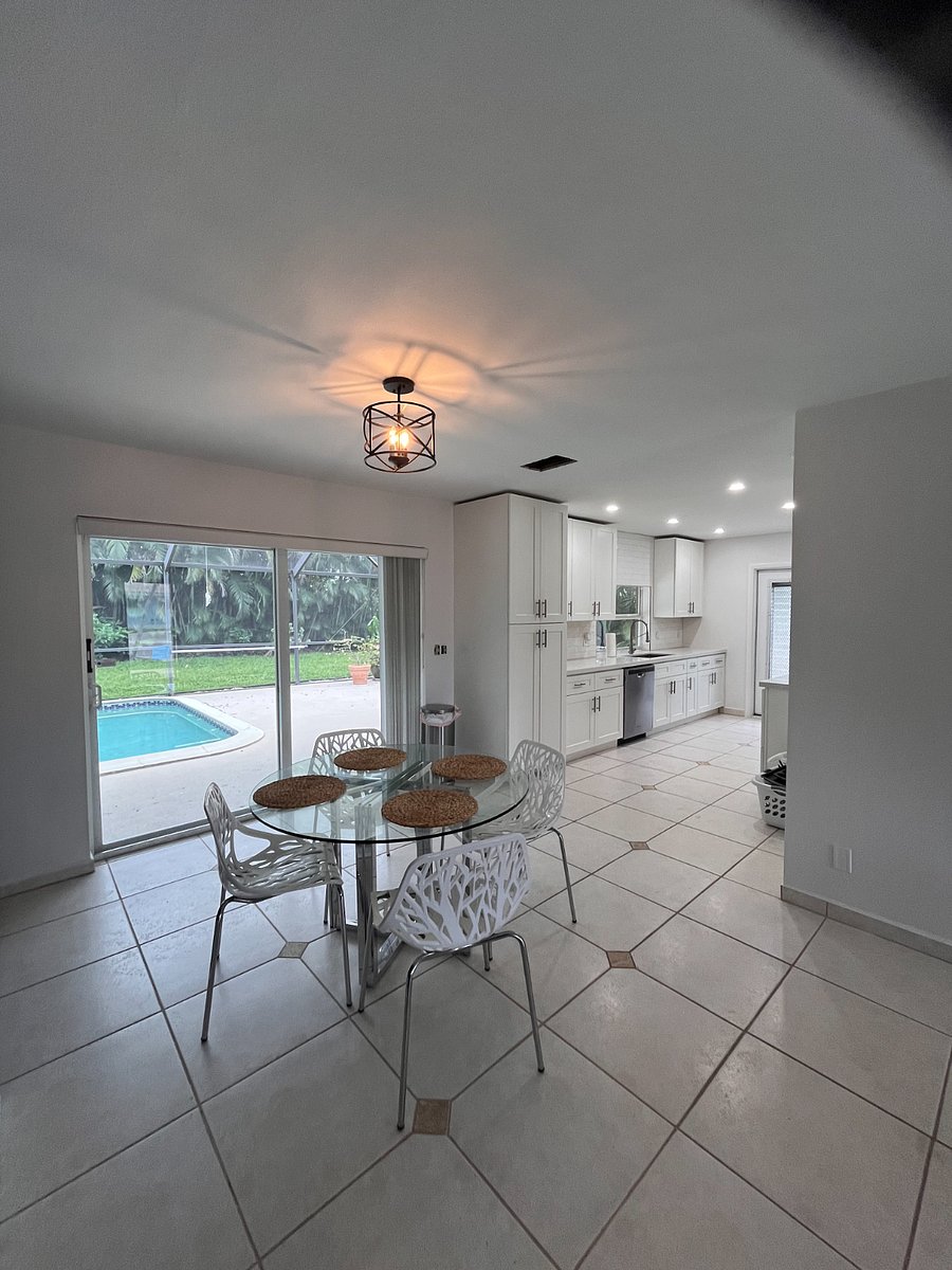 Furnished Finder property 727685_1 photo 3