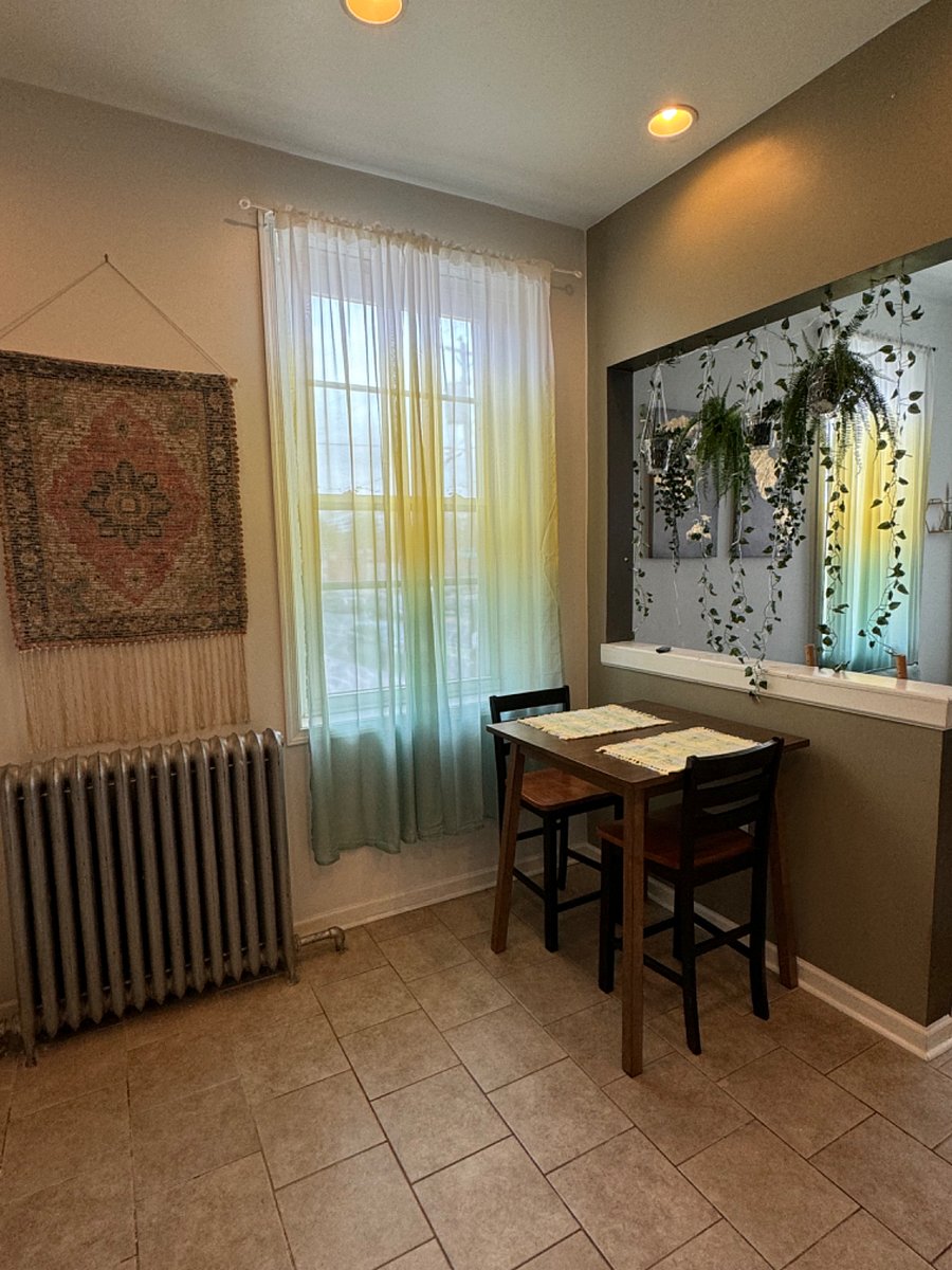Breakfast nook
