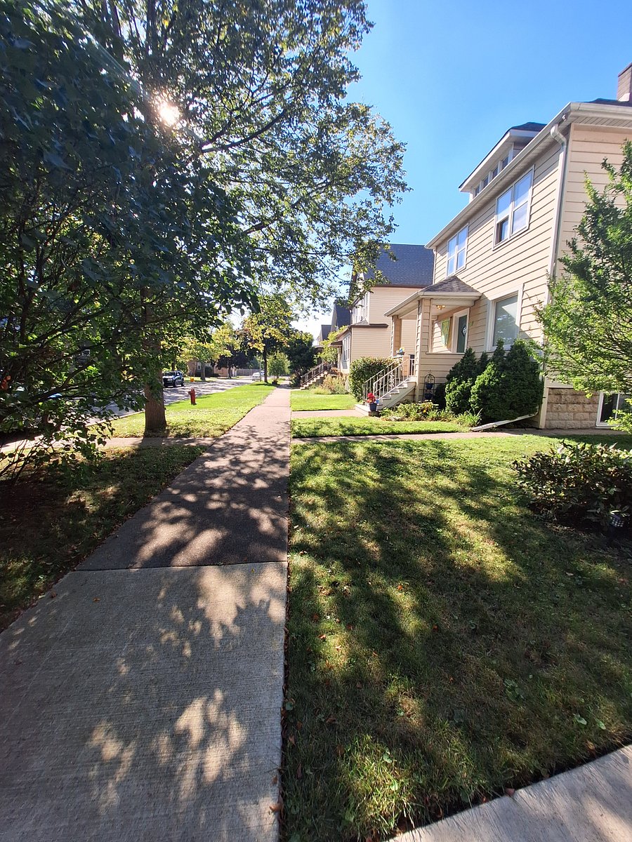 Side view. Very walkable neighborhood!