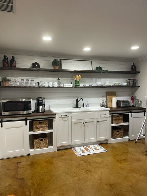 Kitchenette- Microwave, Toaster Oven/Air Fryer. Keurig Duo Coffee w/Carafe/Single serve and Full Size Refrigerator. 
