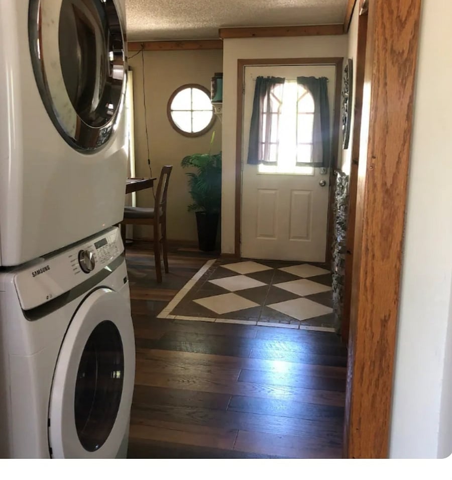 Upstairs Laundry Unit