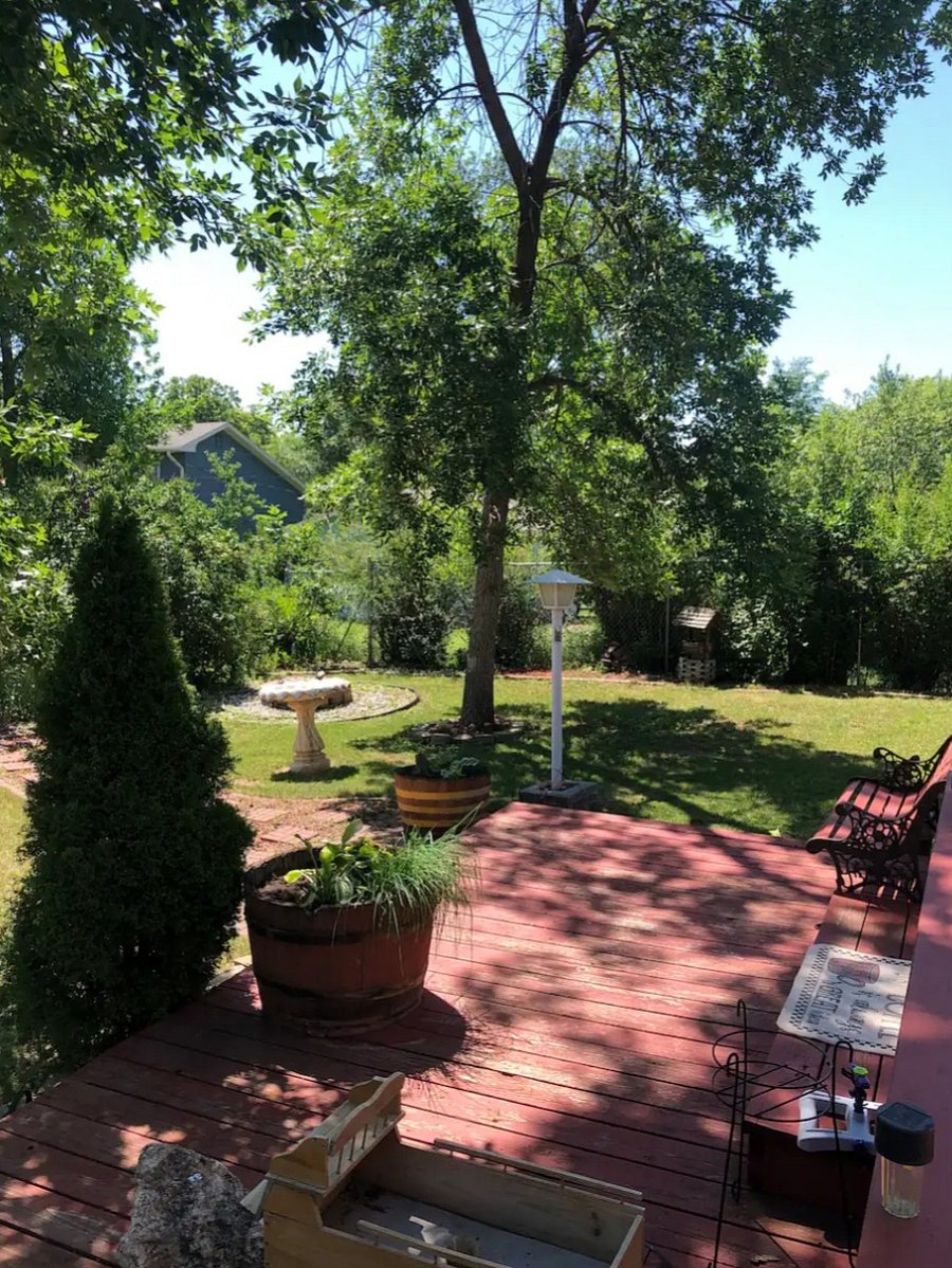 Private backyard
deck
dining table and outdoor furniture
grill