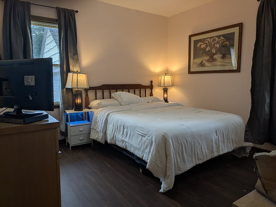 Furnished Finder property 728002_1 photo 1
